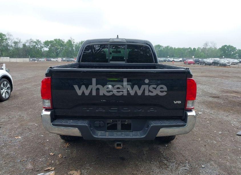 Photo 17 of 2016 Toyota Tacoma TRD OFF ROAD (VIN 5TFCZ5AN6GX037145)