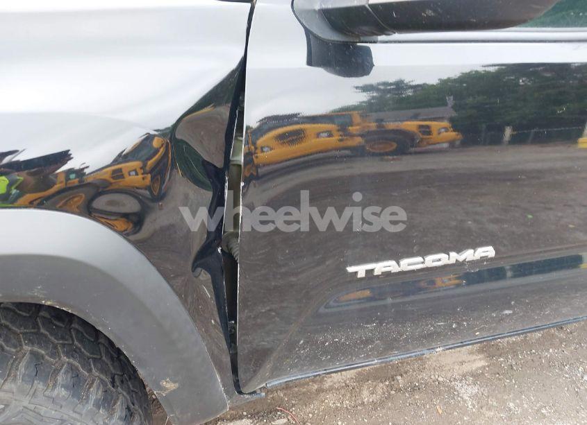 Photo 20 of 2016 Toyota Tacoma TRD OFF ROAD (VIN 5TFCZ5AN6GX037145)