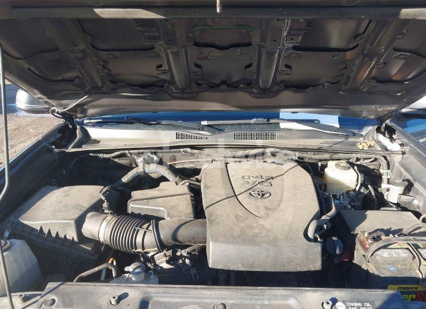 Photo 10 of 2017 Toyota Tacoma TRD OFF ROAD (VIN 5TFCZ5AN6HX100231)