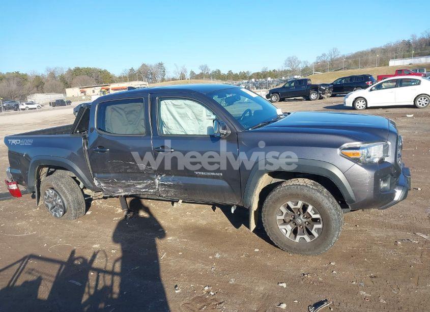 Photo 13 of 2017 Toyota Tacoma TRD OFF ROAD (VIN 5TFCZ5AN6HX100231)