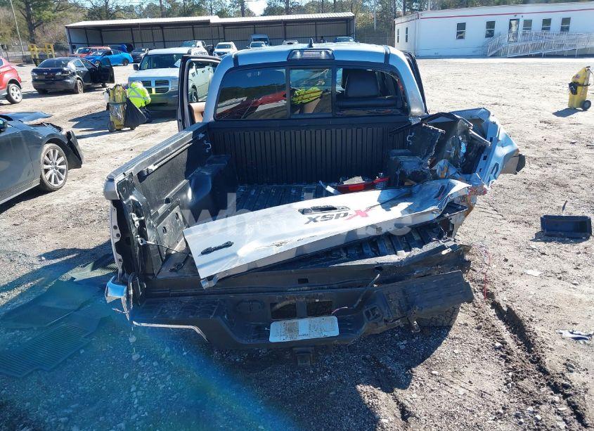 Photo 17 of 2017 Toyota Tacoma SR5 V6 (VIN 5TFCZ5AN6HX111164)