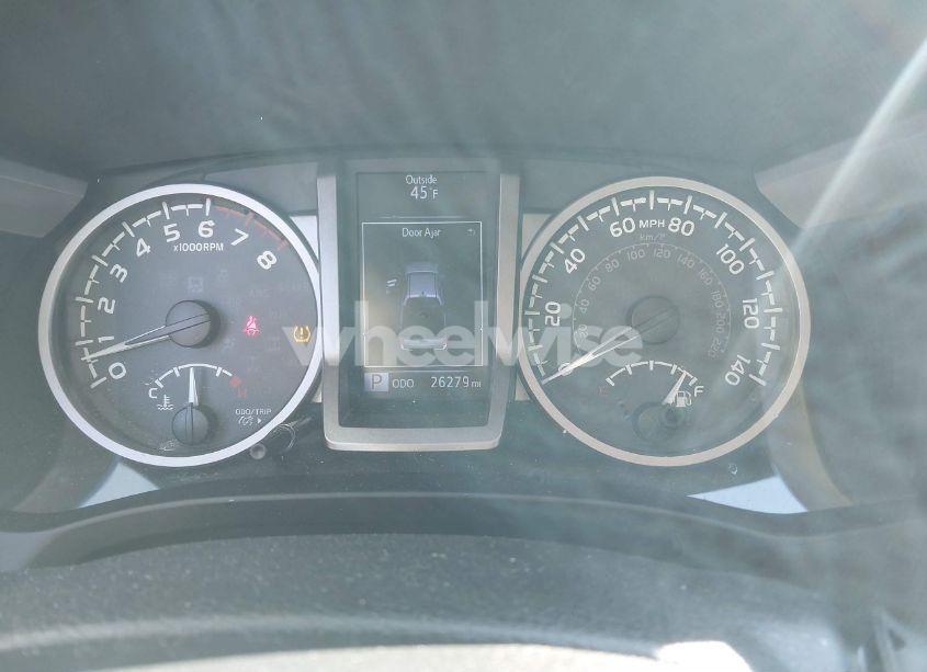 Photo 7 of 2017 Toyota Tacoma SR5 V6 (VIN 5TFCZ5AN6HX111164)