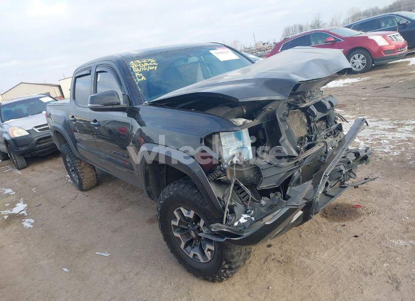 2017 Toyota Tacoma TRD OFF ROAD (VIN 5TFCZ5AN6HX119054) main photo