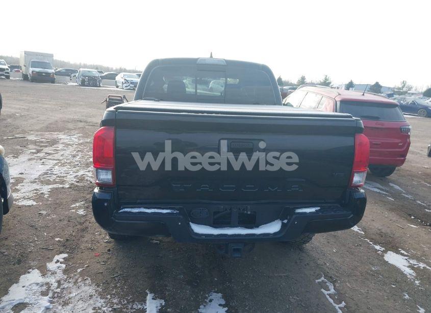 Photo 16 of 2017 Toyota Tacoma TRD OFF ROAD (VIN 5TFCZ5AN6HX119054)