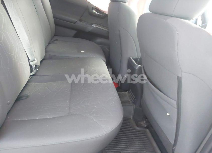 Photo 8 of 2017 Toyota Tacoma TRD OFF ROAD (VIN 5TFCZ5AN6HX119054)