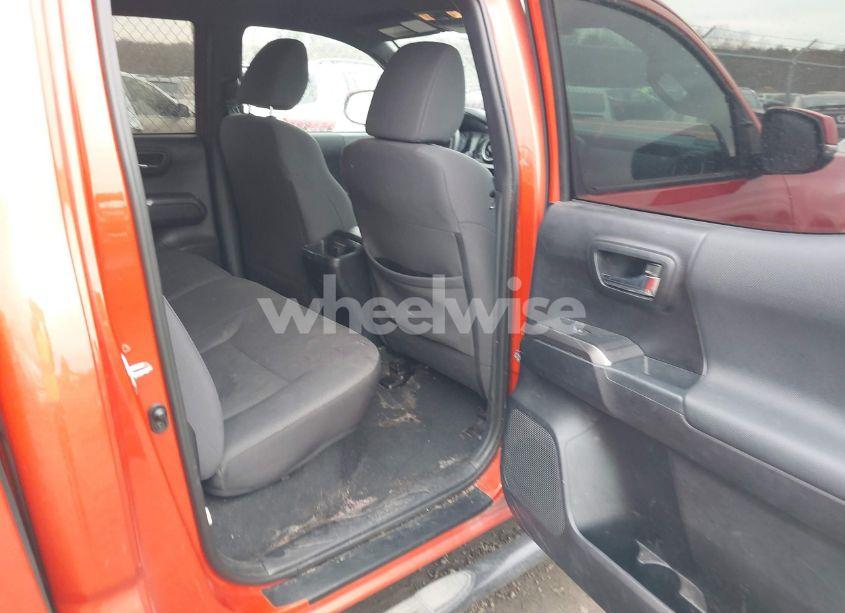 Photo 8 of 2017 Toyota Tacoma TRD SPORT (VIN 5TFCZ5AN6HX121144)