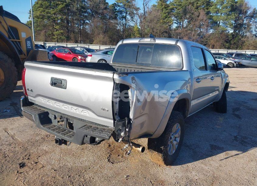 Photo 4 of 2018 Toyota Tacoma SR5 V6 (VIN 5TFCZ5AN6JX130397)
