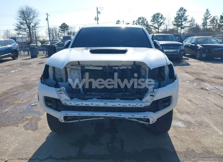 Photo 6 of 2019 Toyota Tacoma TRD PRO (VIN 5TFCZ5AN6KX194425)