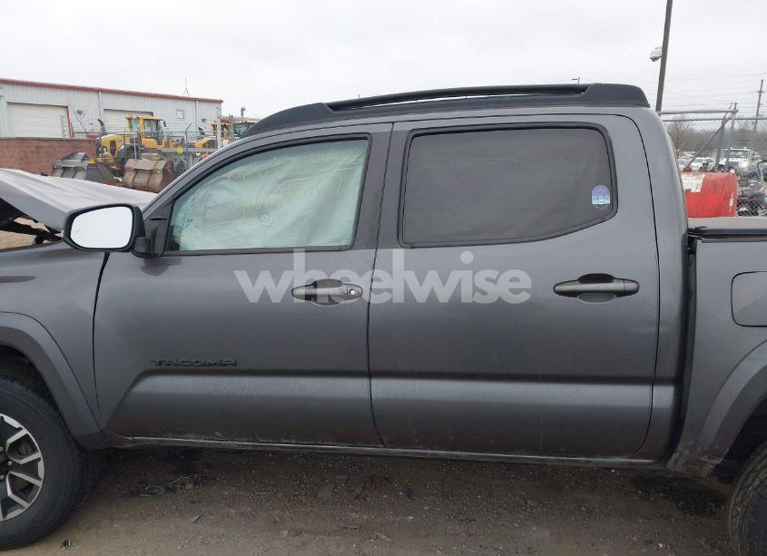 Photo 14 of 2021 Toyota Tacoma TRD SPORT (VIN 5TFCZ5AN6MX264878)