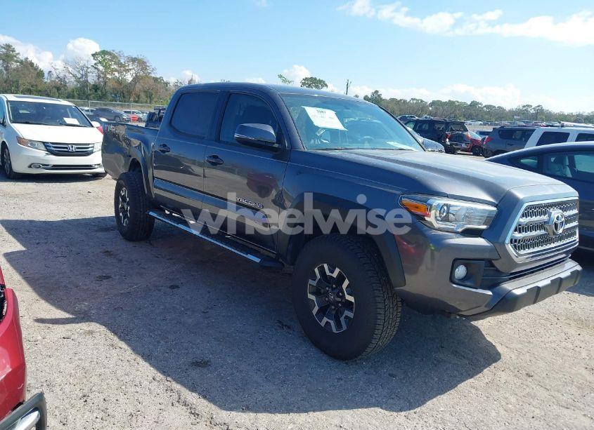 2017 Toyota Tacoma TRD OFF ROAD (VIN 5TFCZ5AN7HX051752) main photo