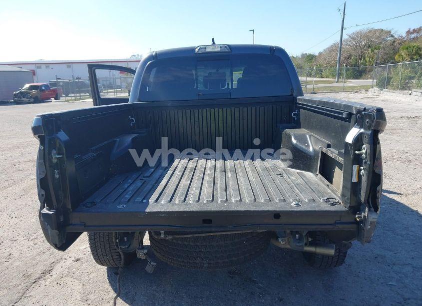 Photo 17 of 2017 Toyota Tacoma TRD OFF ROAD (VIN 5TFCZ5AN7HX051752)