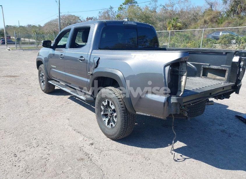 Photo 3 of 2017 Toyota Tacoma TRD OFF ROAD (VIN 5TFCZ5AN7HX051752)