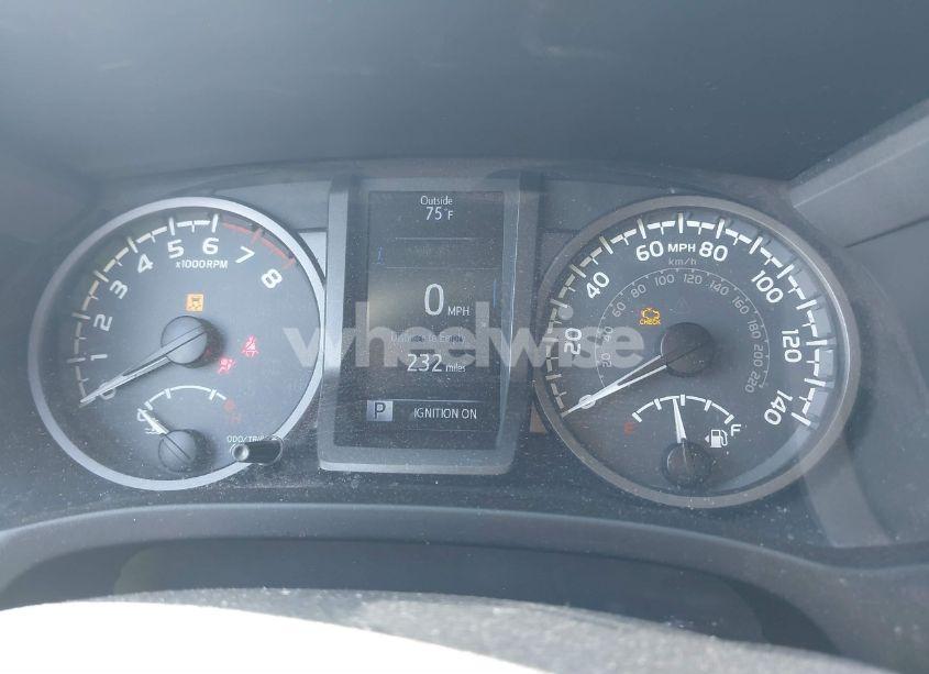 Photo 7 of 2017 Toyota Tacoma TRD OFF ROAD (VIN 5TFCZ5AN7HX051752)