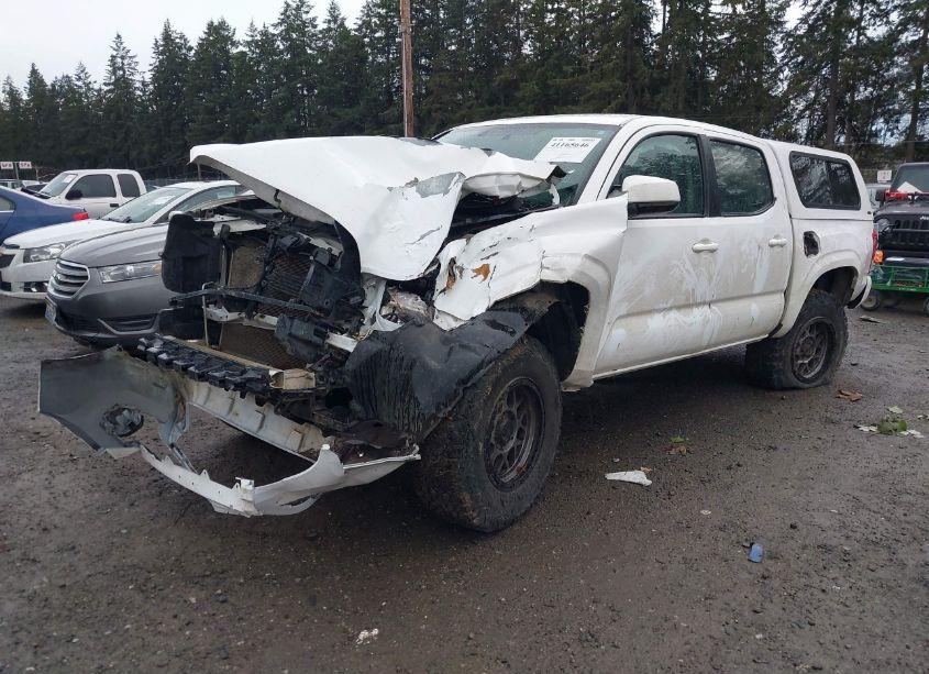 Photo 2 of 2017 Toyota Tacoma SR V6 (VIN 5TFCZ5AN7HX064324)