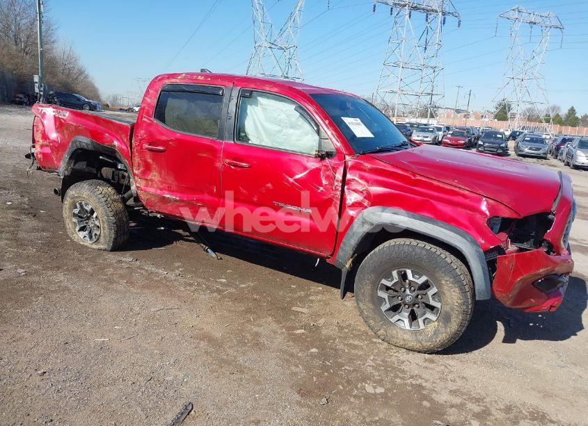 2017 Toyota Tacoma TRD OFF ROAD (VIN 5TFCZ5AN7HX066610) main photo