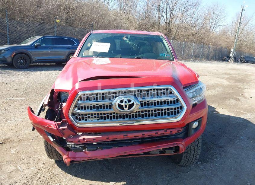 Photo 13 of 2017 Toyota Tacoma TRD OFF ROAD (VIN 5TFCZ5AN7HX066610)