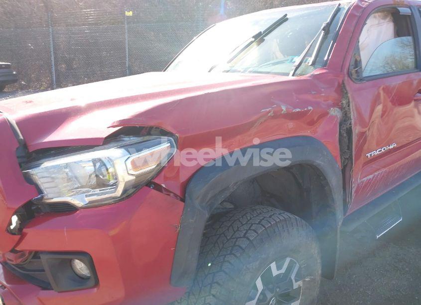 Photo 6 of 2017 Toyota Tacoma TRD OFF ROAD (VIN 5TFCZ5AN7HX066610)