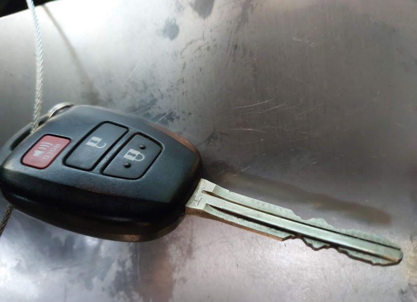 Photo 11 of 2017 Toyota Tacoma TRD OFF ROAD (VIN 5TFCZ5AN7HX070270)