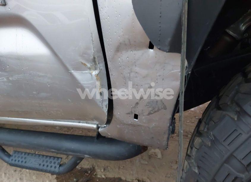 Photo 17 of 2017 Toyota Tacoma SR5 V6 (VIN 5TFCZ5AN7HX080023)