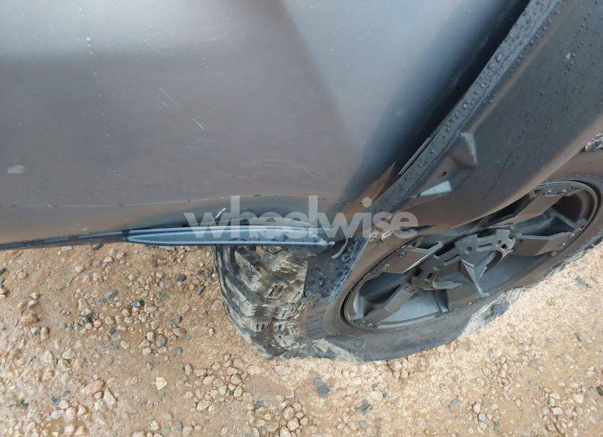 Photo 20 of 2017 Toyota Tacoma SR5 V6 (VIN 5TFCZ5AN7HX080023)