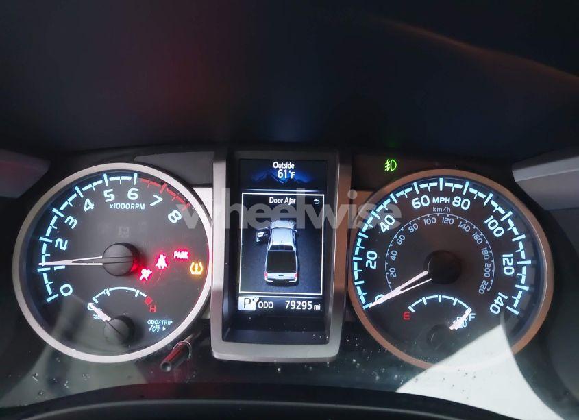 Photo 7 of 2017 Toyota Tacoma SR5 V6 (VIN 5TFCZ5AN7HX080023)