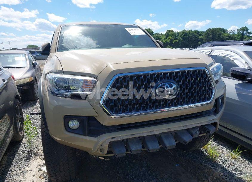 Photo 6 of 2017 Toyota Tacoma TRD OFF ROAD (VIN 5TFCZ5AN7HX102067)