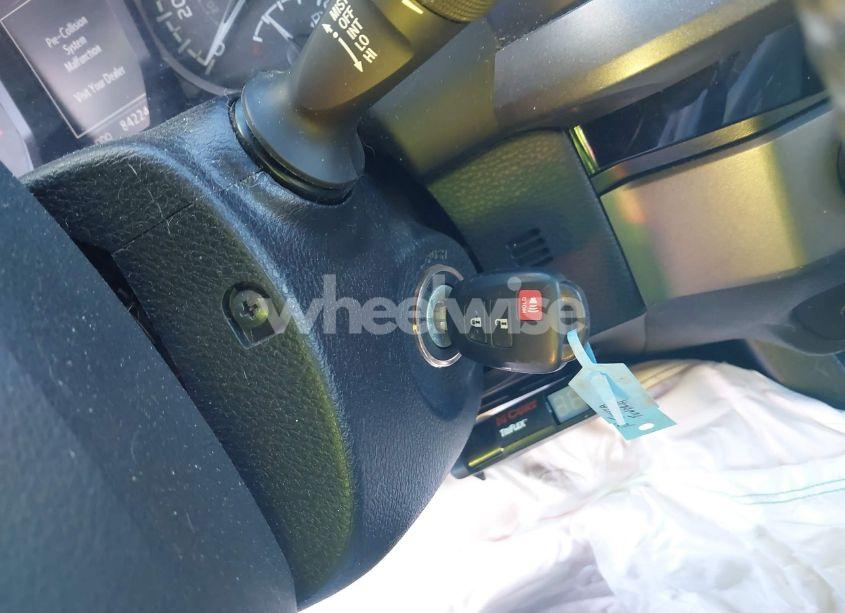 Photo 11 of 2018 Toyota Tacoma TRD OFF ROAD (VIN 5TFCZ5AN7JX142672)