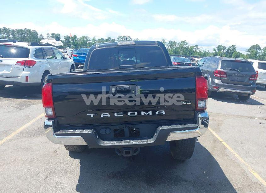 Photo 15 of 2018 Toyota Tacoma TRD OFF ROAD (VIN 5TFCZ5AN7JX158368)