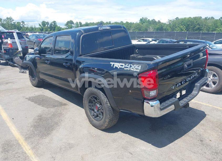 Photo 3 of 2018 Toyota Tacoma TRD OFF ROAD (VIN 5TFCZ5AN7JX158368)
