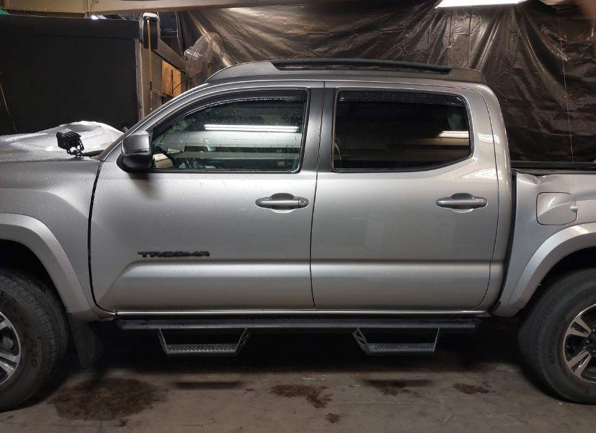 Photo 14 of 2019 Toyota Tacoma TRD SPORT (VIN 5TFCZ5AN7KX199164)