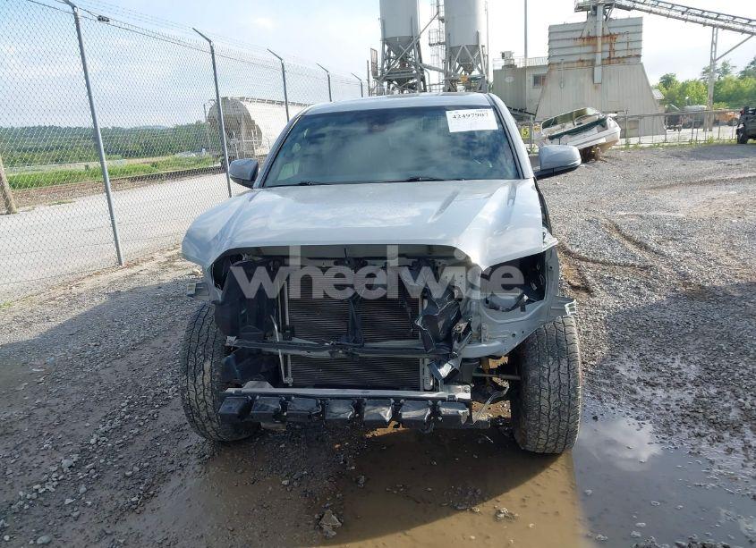 Photo 13 of 2021 Toyota Tacoma TRD OFF-ROAD (VIN 5TFCZ5AN7MX255512)