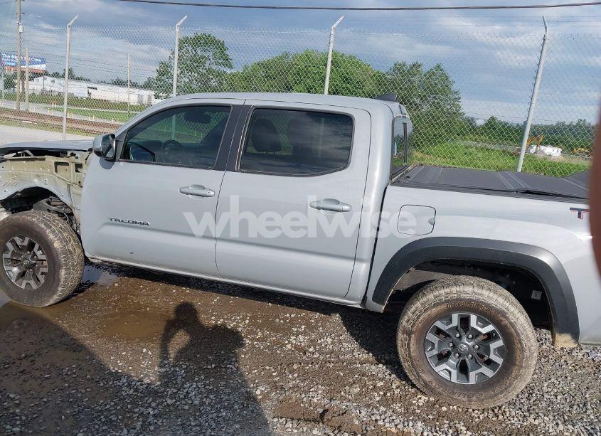 Photo 15 of 2021 Toyota Tacoma TRD OFF-ROAD (VIN 5TFCZ5AN7MX255512)
