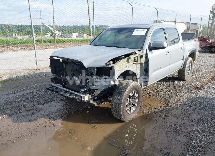 Photo 2 of 2021 Toyota Tacoma TRD OFF-ROAD (VIN 5TFCZ5AN7MX255512)