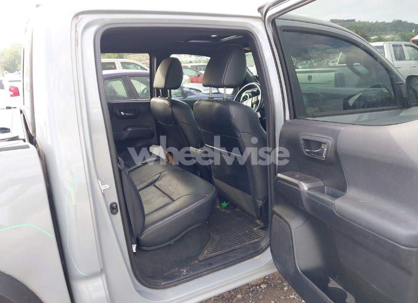 Photo 8 of 2021 Toyota Tacoma TRD OFF-ROAD (VIN 5TFCZ5AN7MX255512)