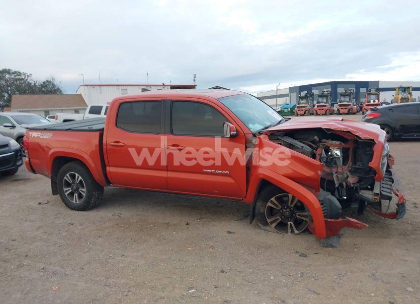 Photo 14 of 2016 Toyota Tacoma TRD SPORT (VIN 5TFCZ5AN8GX041861)