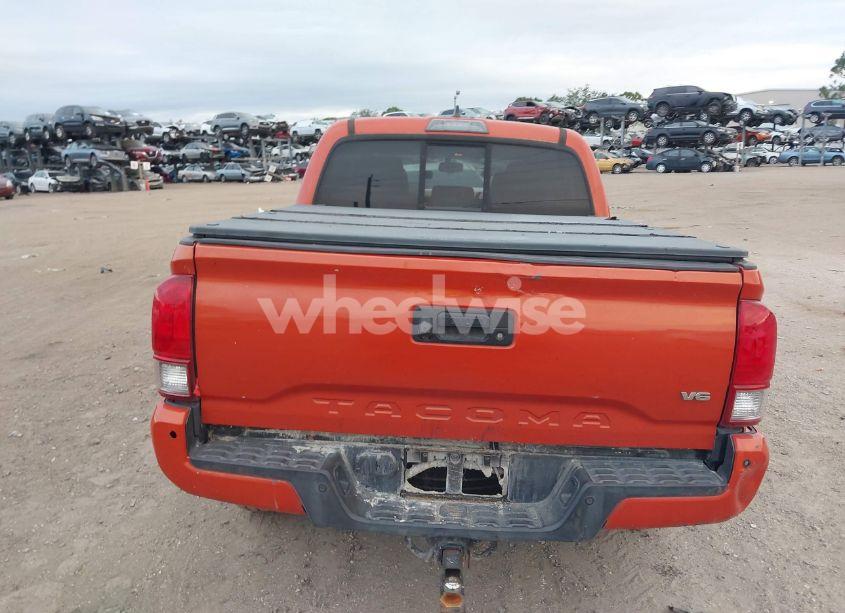 Photo 17 of 2016 Toyota Tacoma TRD SPORT (VIN 5TFCZ5AN8GX041861)