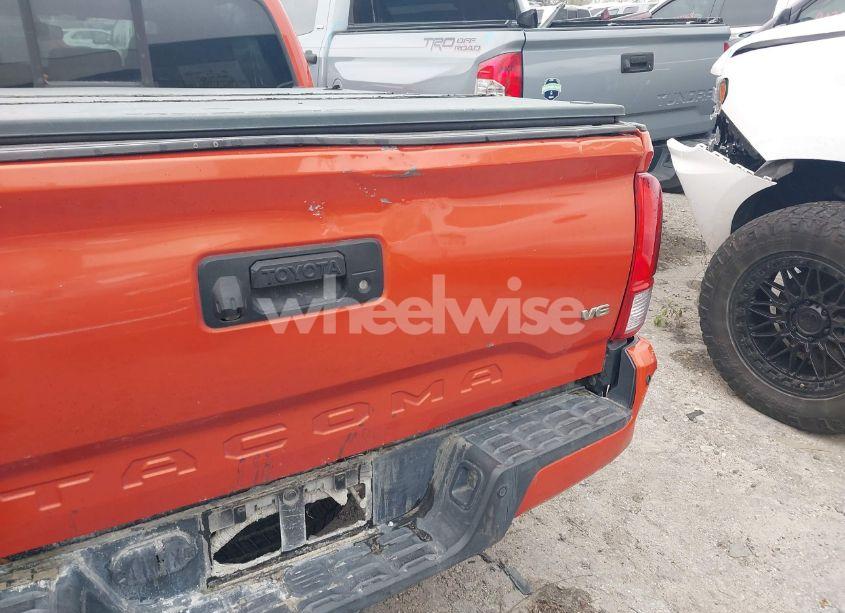 Photo 18 of 2016 Toyota Tacoma TRD SPORT (VIN 5TFCZ5AN8GX041861)