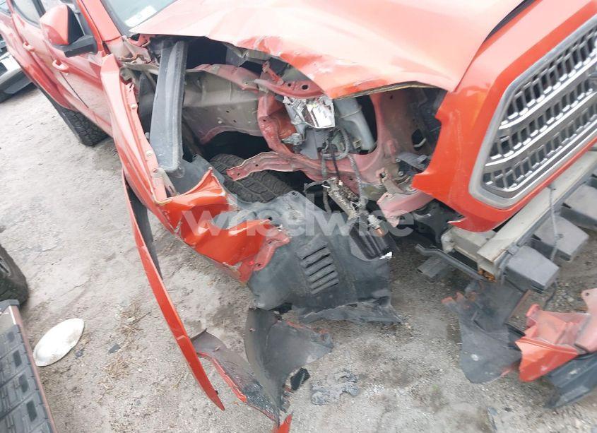 Photo 20 of 2016 Toyota Tacoma TRD SPORT (VIN 5TFCZ5AN8GX041861)