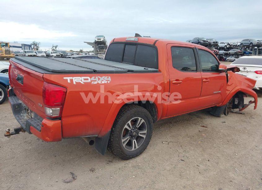 Photo 4 of 2016 Toyota Tacoma TRD SPORT (VIN 5TFCZ5AN8GX041861)