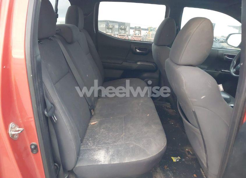 Photo 8 of 2016 Toyota Tacoma TRD SPORT (VIN 5TFCZ5AN8GX041861)