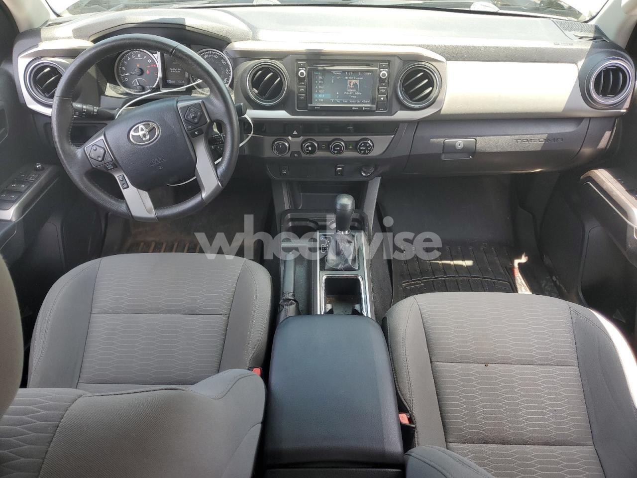 Photo 8 of 2017 TOYOTA TACOMA DOUBLE CAB (VIN 5TFCZ5AN8HX049024)