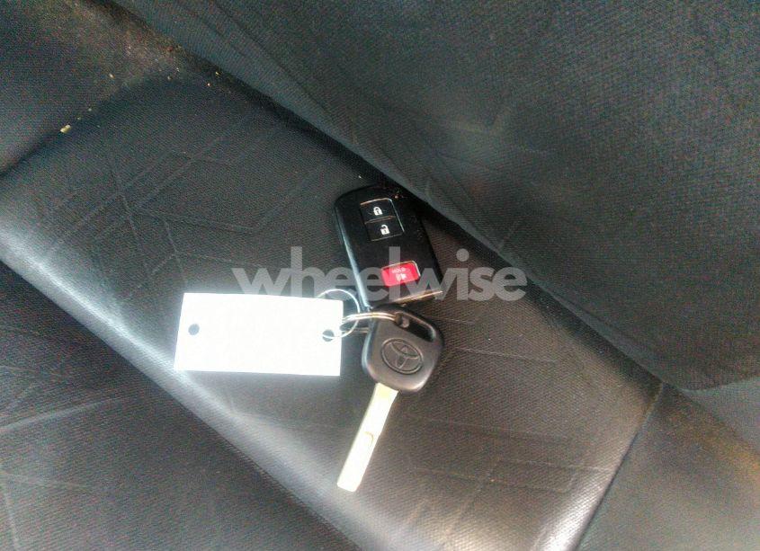 Photo 11 of 2017 Toyota Tacoma TRD OFF ROAD (VIN 5TFCZ5AN8HX076871)