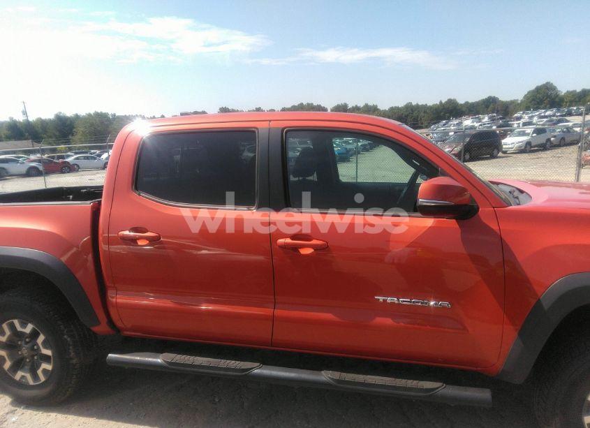 Photo 13 of 2017 Toyota Tacoma TRD OFF ROAD (VIN 5TFCZ5AN8HX076871)