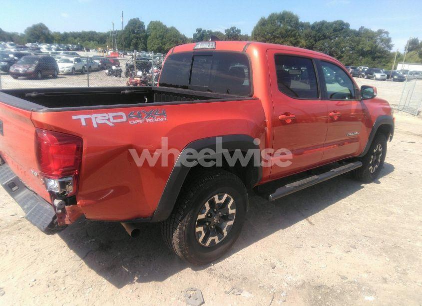 Photo 4 of 2017 Toyota Tacoma TRD OFF ROAD (VIN 5TFCZ5AN8HX076871)