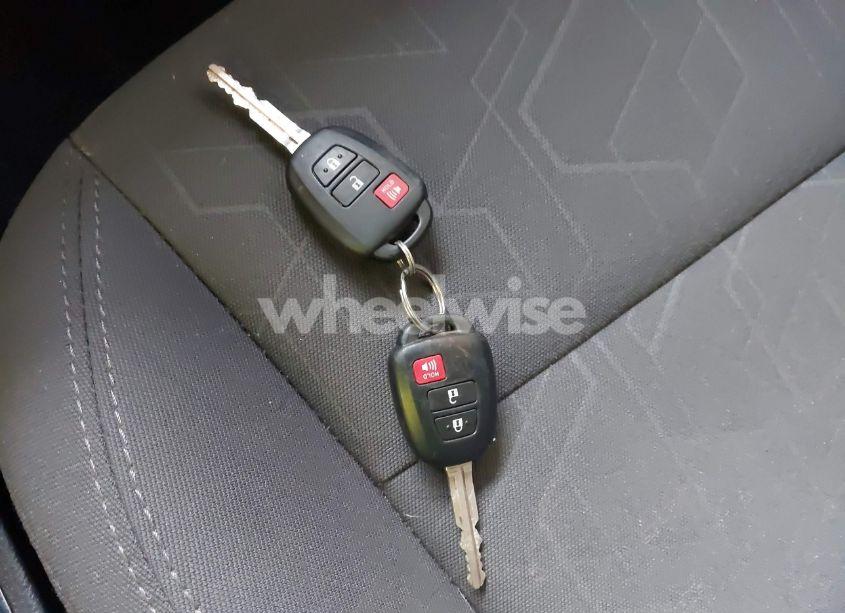 Photo 11 of 2019 Toyota Tacoma TRD OFF ROAD (VIN 5TFCZ5AN8KX205263)