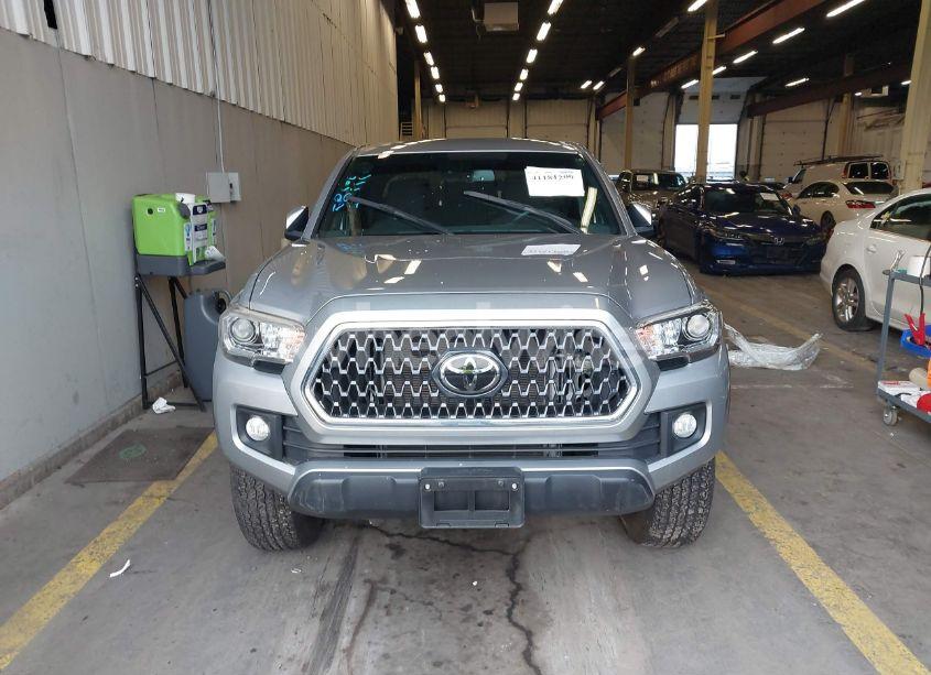 Photo 12 of 2019 Toyota Tacoma TRD OFF ROAD (VIN 5TFCZ5AN8KX205263)