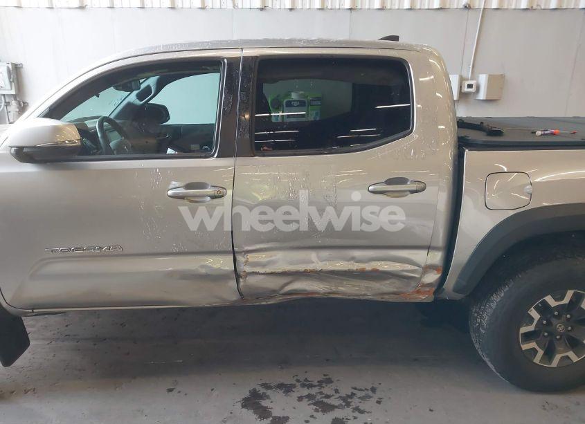Photo 6 of 2019 Toyota Tacoma TRD OFF ROAD (VIN 5TFCZ5AN8KX205263)