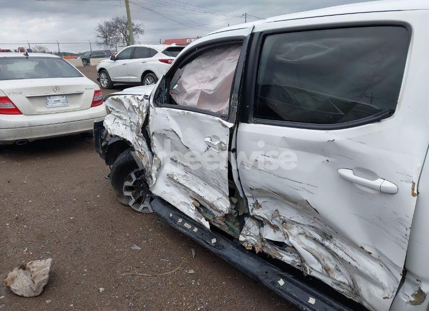 Photo 18 of 2020 Toyota Tacoma TRD OFF-ROAD (VIN 5TFCZ5AN8LX222498)