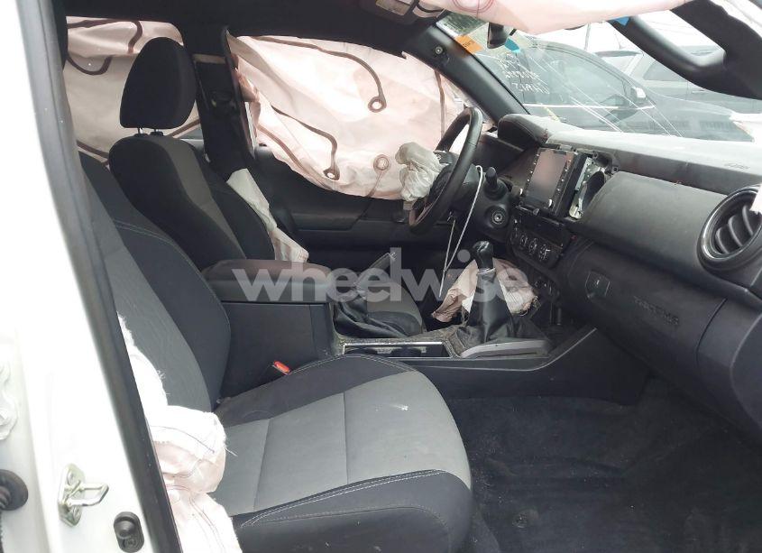 Photo 5 of 2020 Toyota Tacoma TRD OFF-ROAD (VIN 5TFCZ5AN8LX222498)