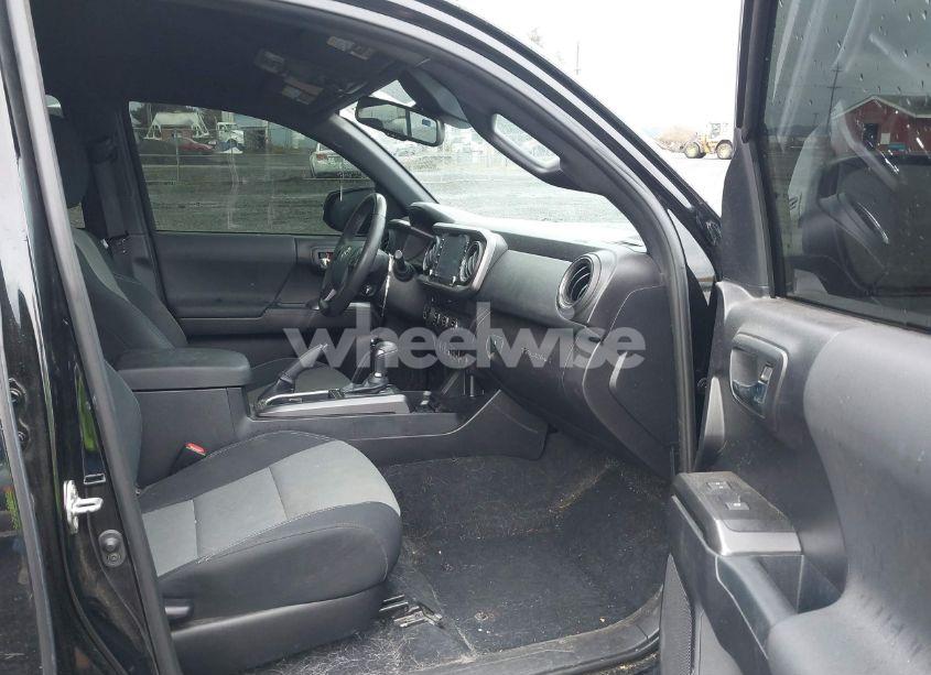 Photo 5 of 2020 Toyota Tacoma TRD OFF-ROAD (VIN 5TFCZ5AN8LX224266)